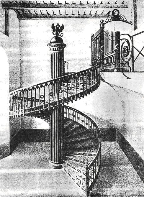Vitaja_lestnica_Kremlevskogo_Arsenala.jpg